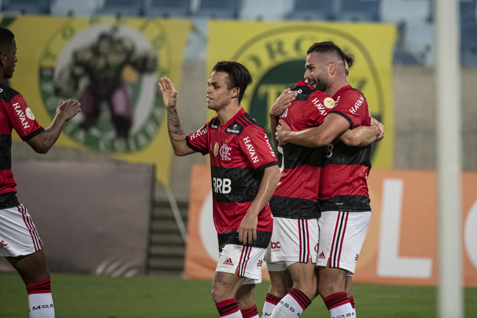 Com Três Desfalques, Flamengo Divulga Relacionados Para A Partida ...