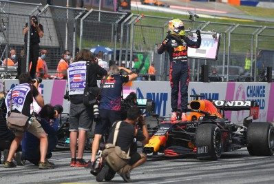 Verstappen domina em Spielberg, vence GP da Áustria e abre 32 pontos sobre Hamilton