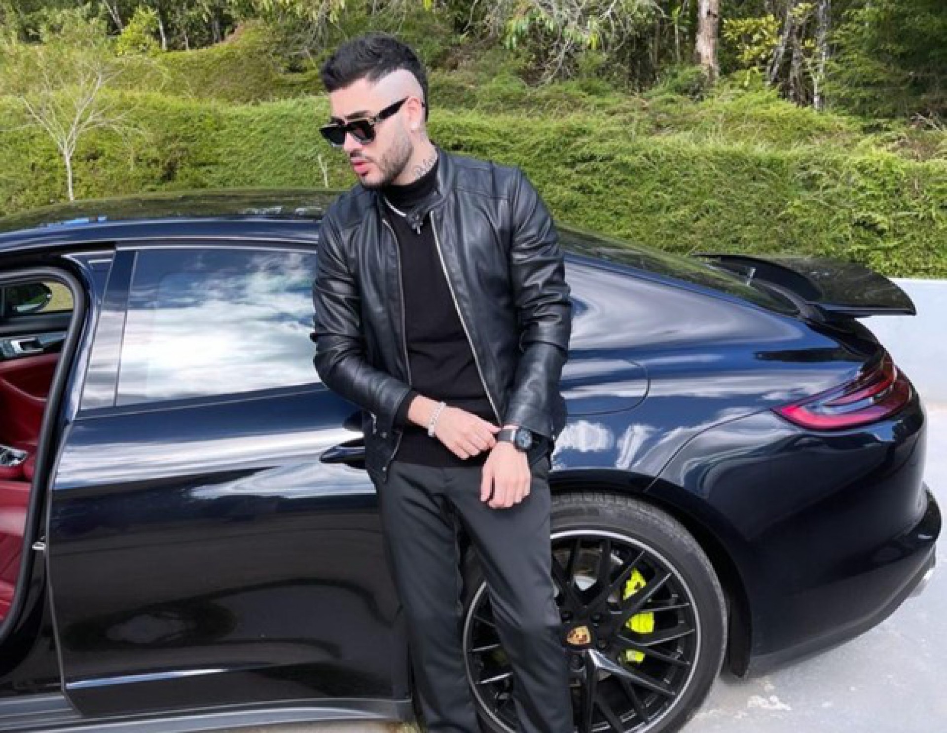 Kevinho afirma que n&atilde;o tem habilita&ccedil;&atilde;o para dirigir seu Porsche de R$ 620 mil