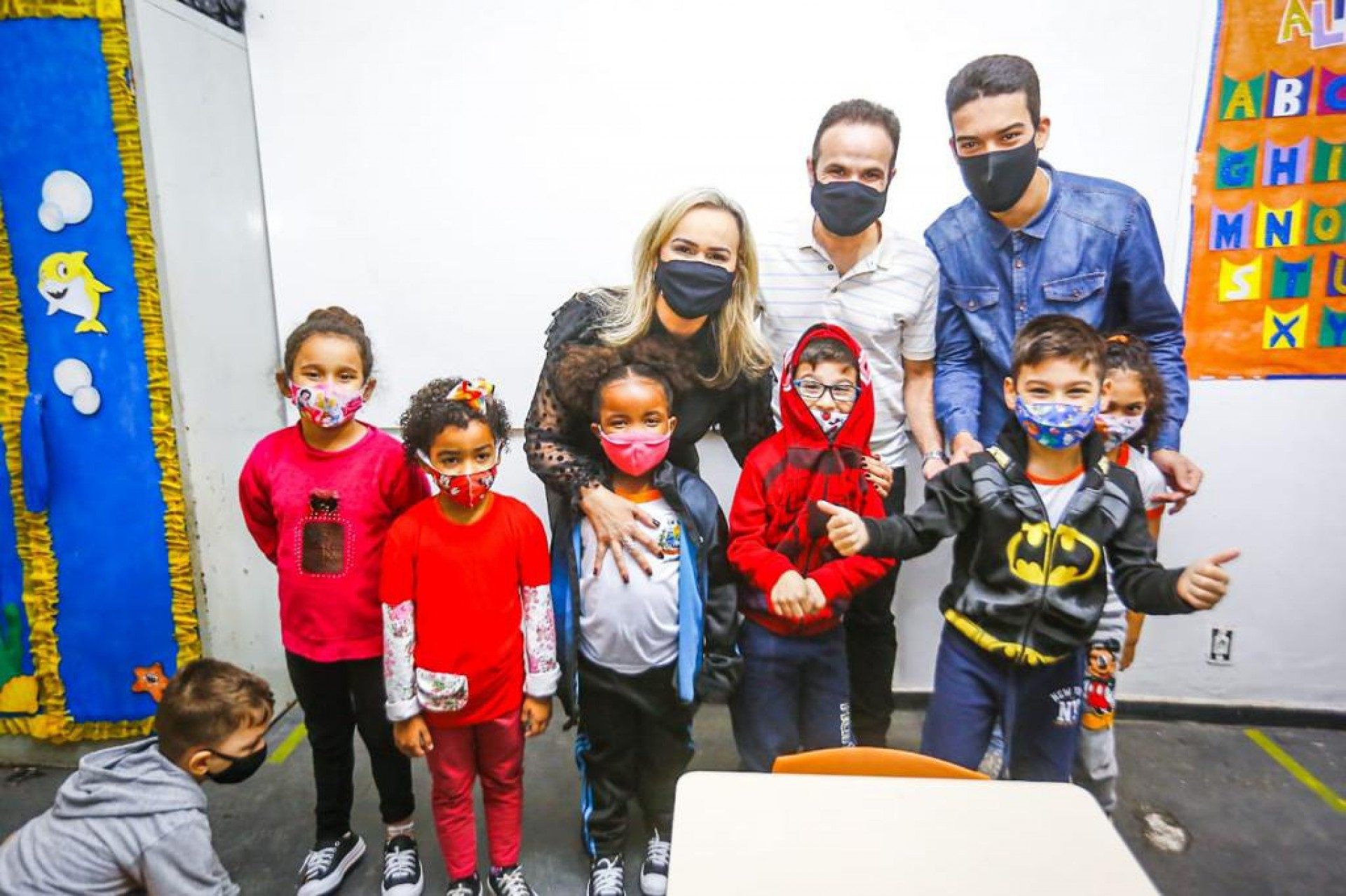 Professora por forma&ccedil;&atilde;o, Daniela do Waguinho destacou o empenho da Secretaria de Educa&ccedil;&atilde;o no momento de pandemia - Rafael Barreto / PMBR