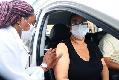 Belford Roxo vacina pessoas de 40 a 42 anos e faz repescagem no sábado (10/07)