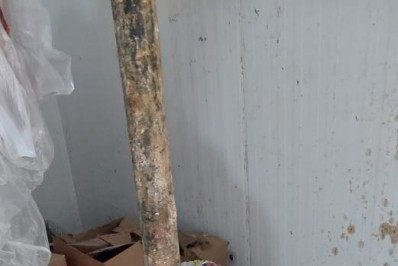 Polícia prende três em ação contra supermercados que comercializavam produtos vencidos