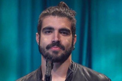 Caio Castro oferece curso de atuação online: 'Vou colocar em jogo meu processo de cabo a rabo'