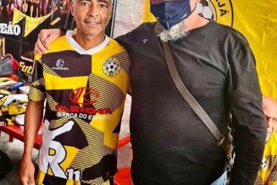 Durante final do Campeonato de Futebol Society, Romário perde pênalti e decepciona torcida: Confira o vídeo