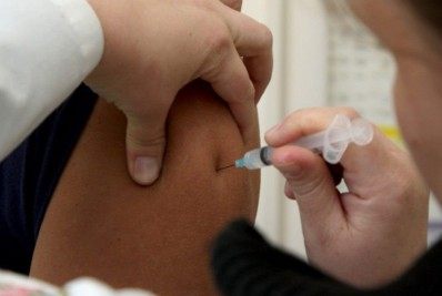 Meriti avança na vacinação contra covid-19 e população com 38 anos ou mais pode se imunizar