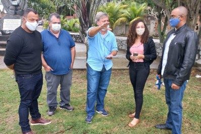 Prefeito Alexandre Martins visita Praça Quilombola da Rasa