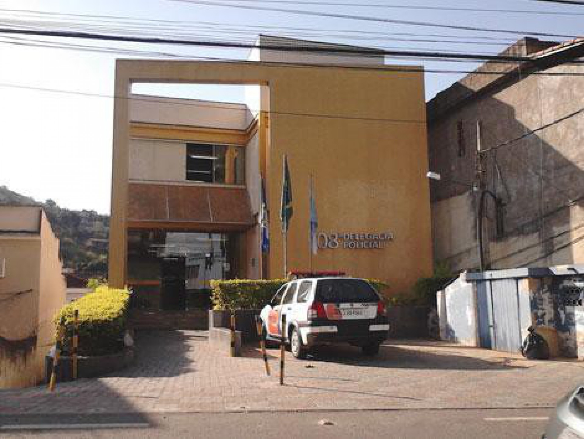 Homem é preso após encomendar lanche e assaltar motoboy