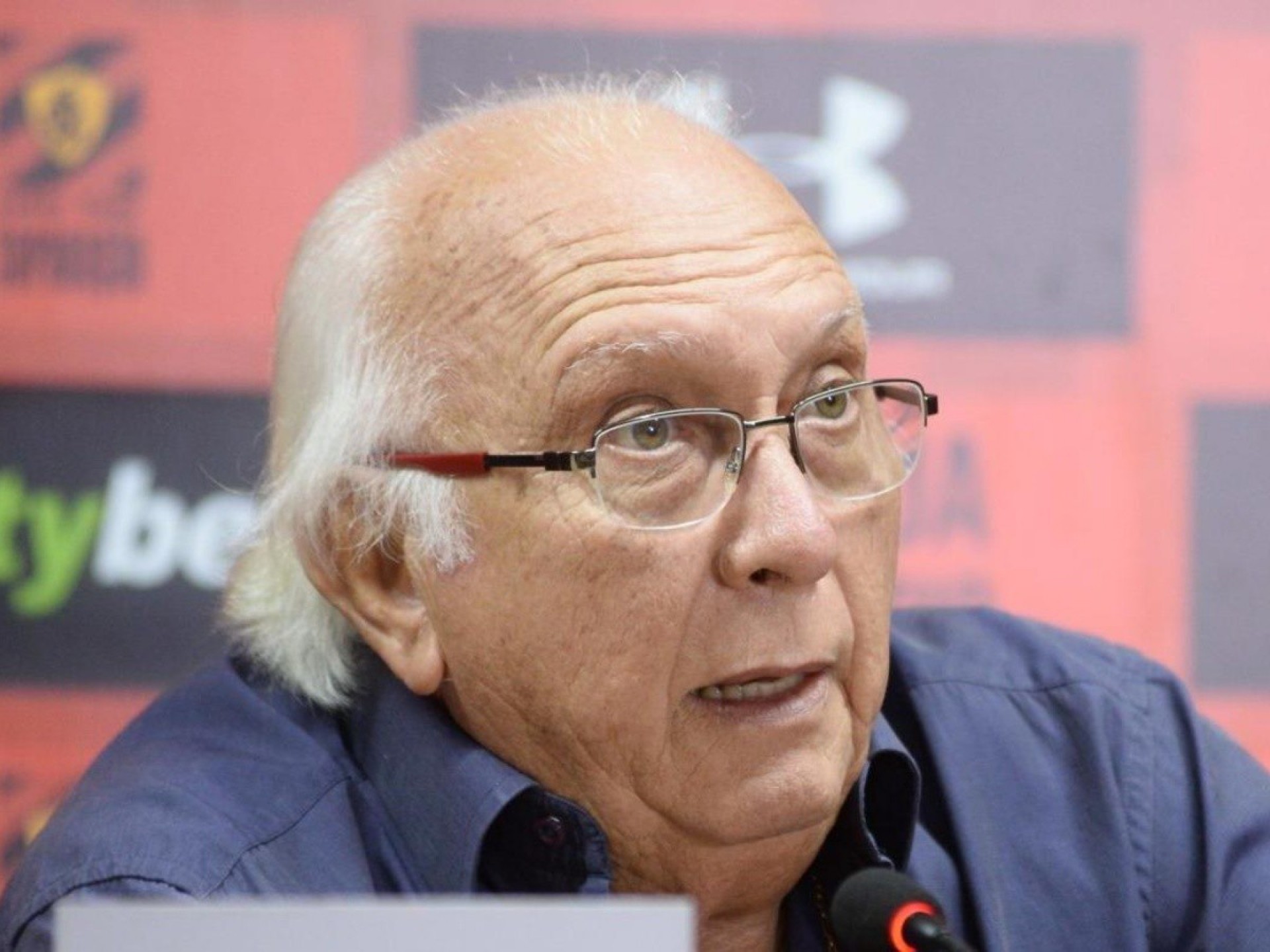 Torcedor viraliza ao gritar nome de ex-presidente de clube da S&eacute;rie A durante sexo