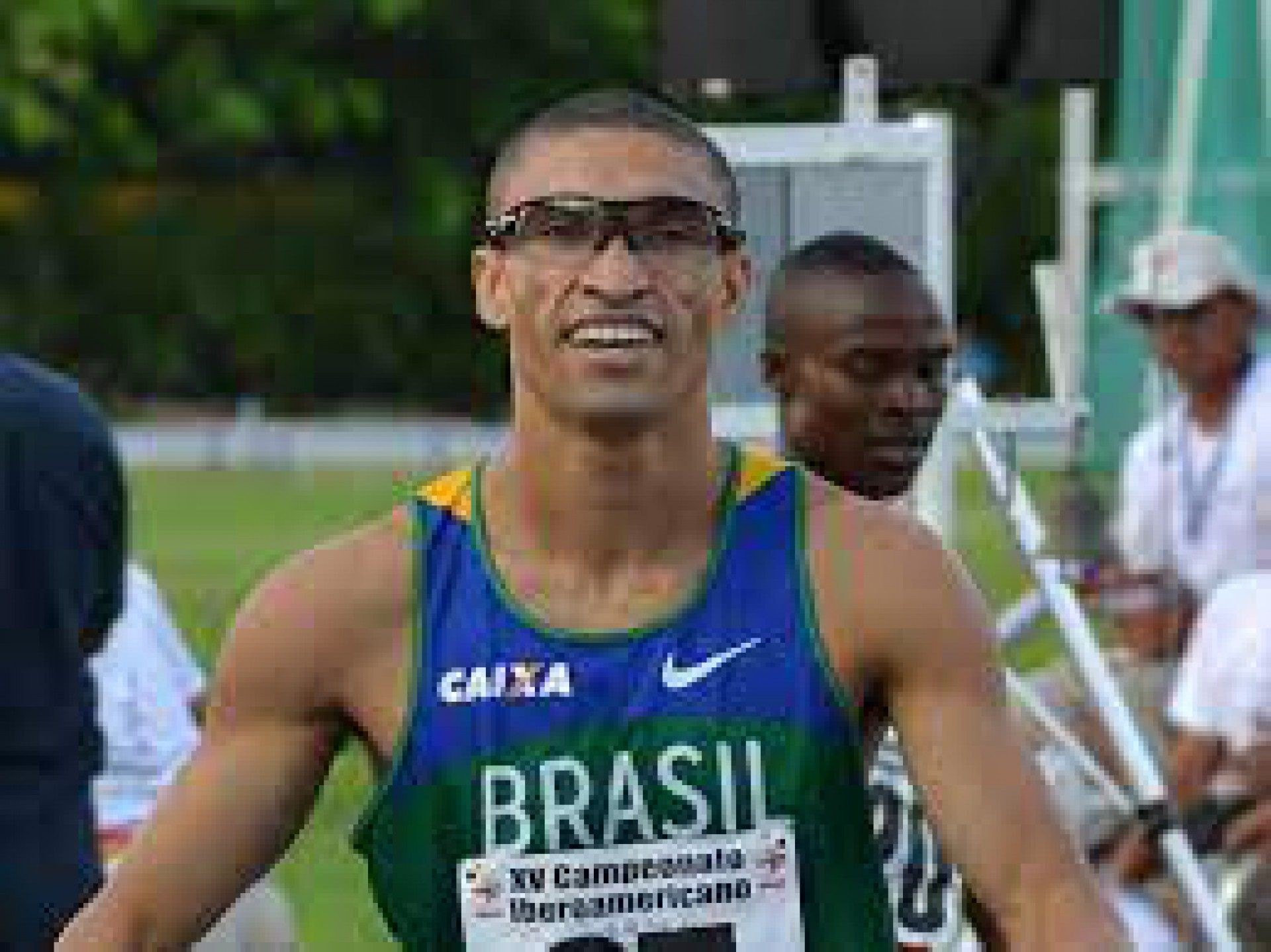 Medalhista de ouro de atletismo nos Jogos Pan-Americanos de 2011 &eacute; encontrado morto em rodovia