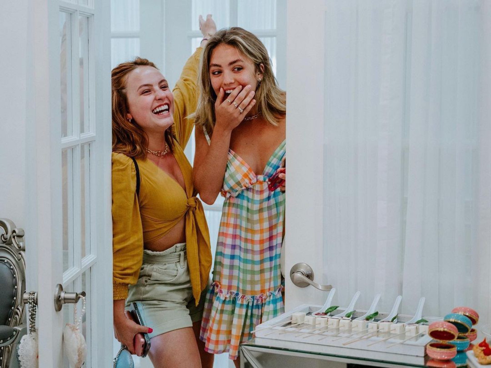 Larissa Manoela e Bianca Palheiras - Reprodução/Instagram