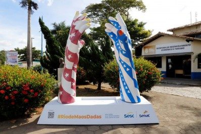 Rio das Ostras recebe escultura gigante da Exposição 