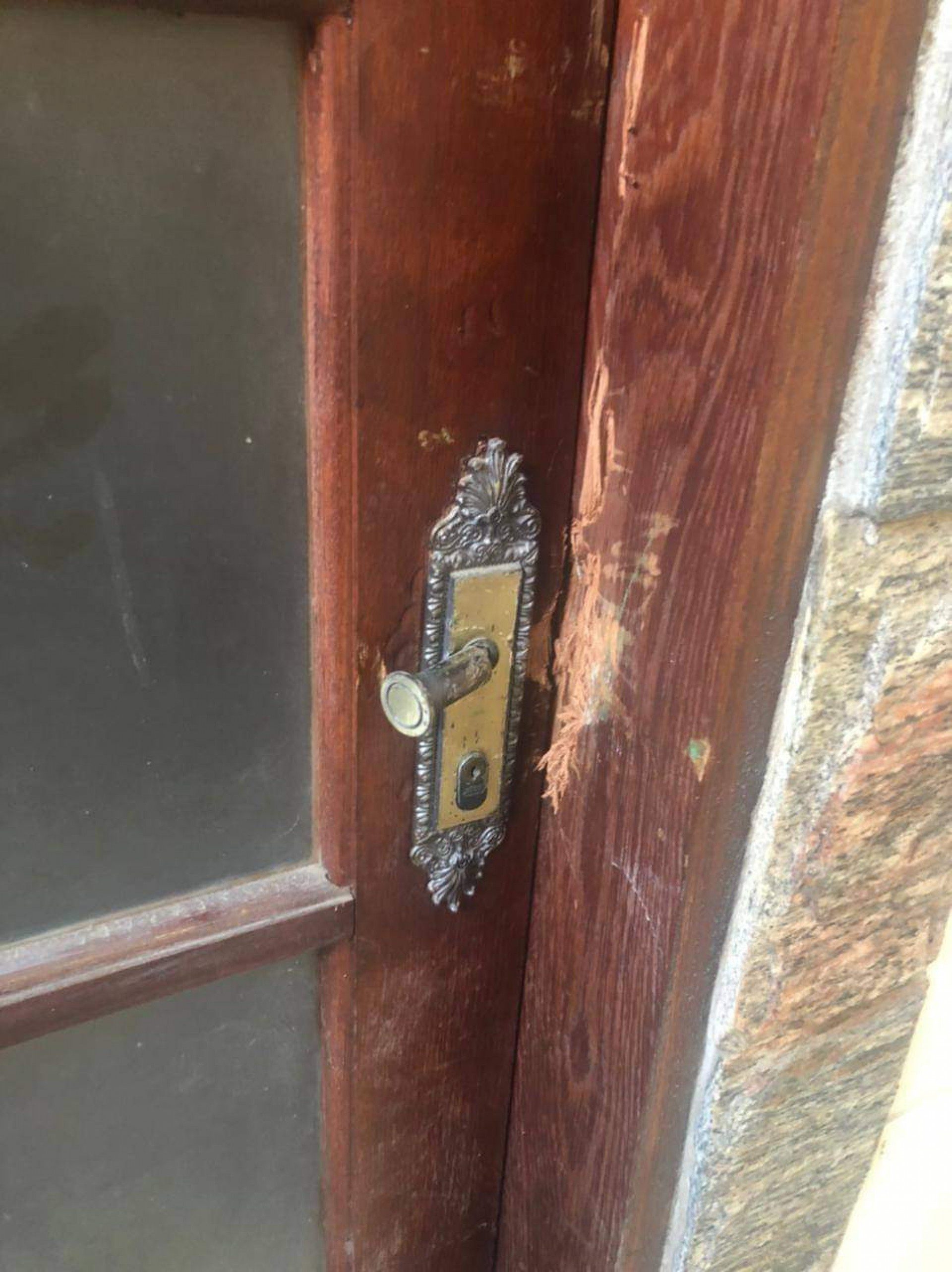 Casa &Atilde;&copy; furtada em Saquarema e bandidos levam praticamente tudo - Reprodu&Atilde;&sect;&Atilde;&pound;o internet