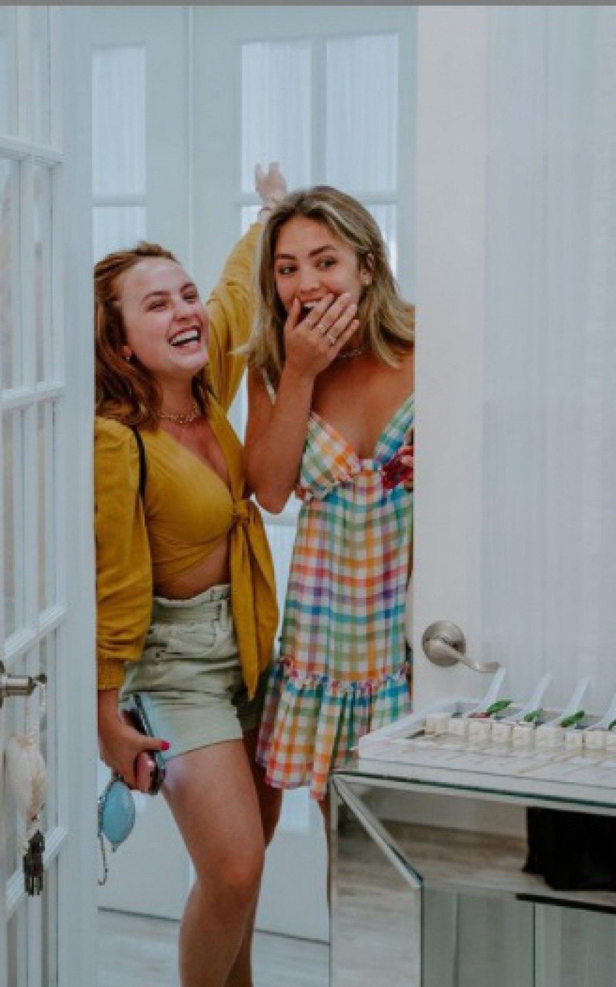 Larissa Manoela e Bianca Palheiras