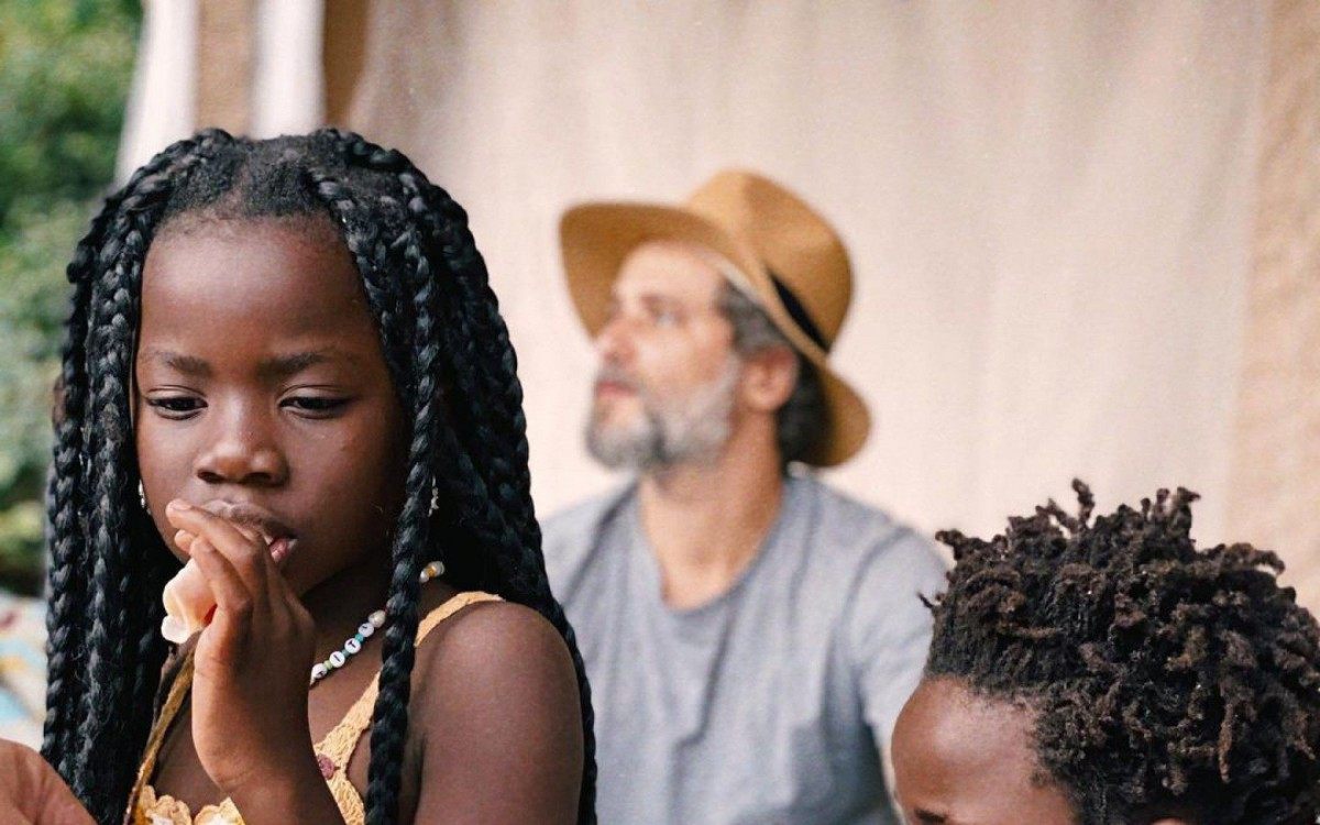 Bruno Gagliasso, Giovanna Ewbank e família