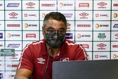 Roger Machado elogia atuação do Fluminense e admite preocupação com Fred