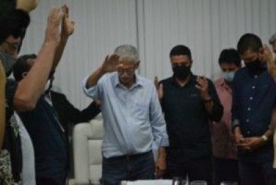 Encontro de oração reúne prefeito, vereadores e cidadãos em prol de SG
