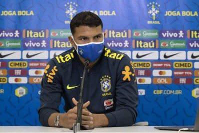 Fluminense teria iniciado conversas para repatriar Thiago Silva no meio de 2022