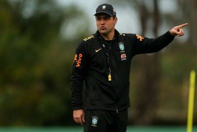 Favorito para assumir o Vasco, campeão olímpico diz ainda não ter sido procurado