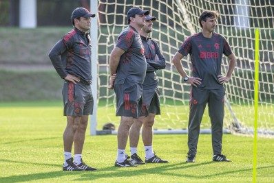 Ambiente pesado, guerra fria e cenário de terra arrasada: Rogério Ceni vive bastidores conturbados no Flamengo