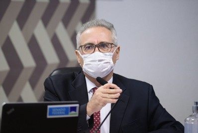 Calheiros pede exoneração de Braga Netto por ameaças