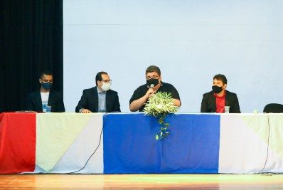 Iniciativa auxilia microempreendedores