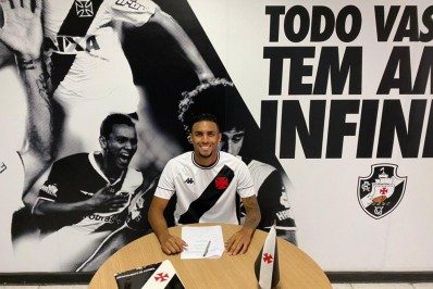Destaque e capitão do sub-20 renova com Vasco até 2024