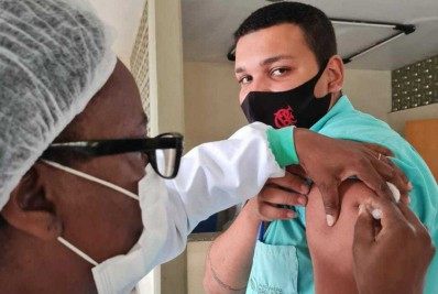 Campos amplia vacinação contra a Covid-19 para os profissionais do setor de transportes