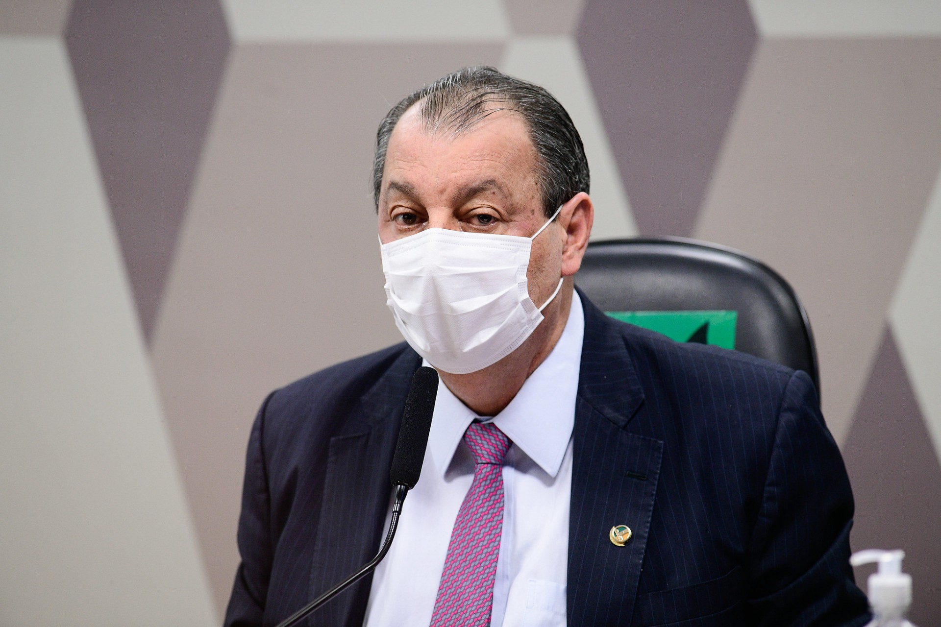 CPI da Covid: Omar Aziz pede interpela&ccedil;&atilde;o de Braga Netto por den&uacute;ncia de senador
