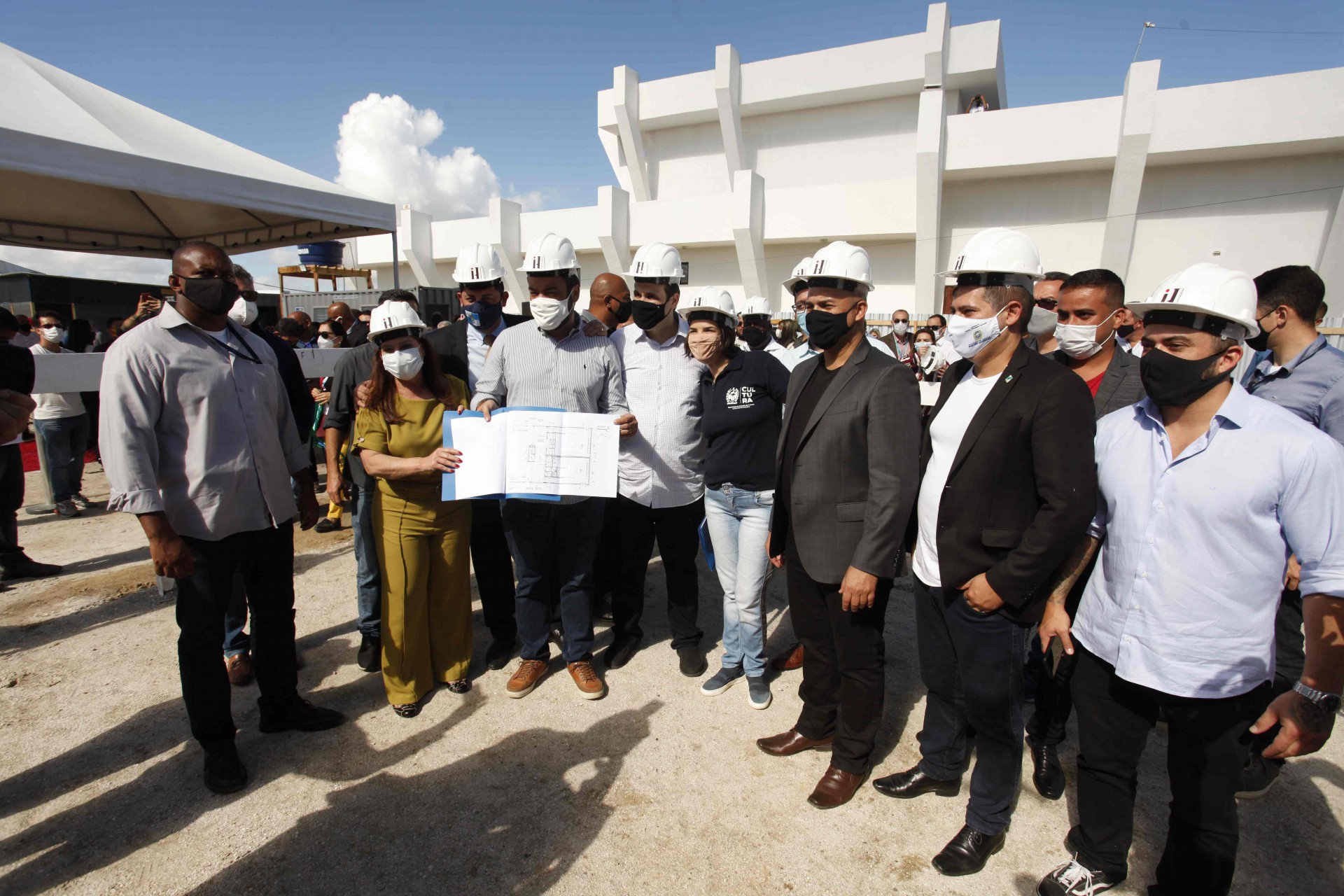 Obra do cinema em São Pedro da Aldeia - Divulgação