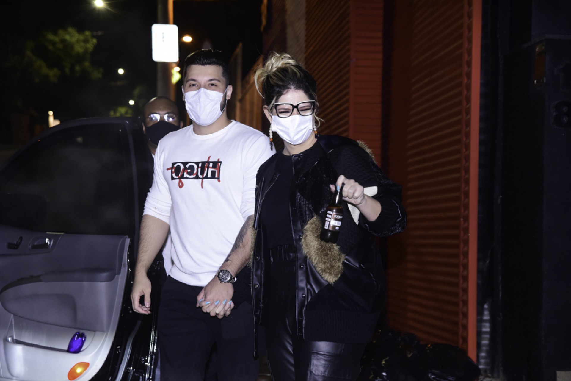 Maiara, Maraísa, Flávia Pavanelli, Arcrebiano e Marília Mendonça se encontram em casa de jogos em SP - Ag. News