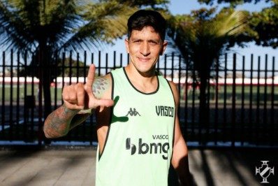 Pênalti perdido pode fazer Germán Cano reduzir salário e seguir no Vasco em 2022. Entenda!