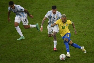 Horas antes de partida contra o Brasil, Anvisa pede que quatro jogadores da Argentina sejam deportados