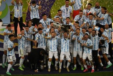 Volante argentino alfineta atacante da Seleção por vice no Maracanã: 'Ganhamos na sua casa'