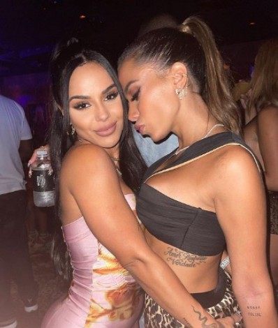 Izzy e Anitta - Reprodução