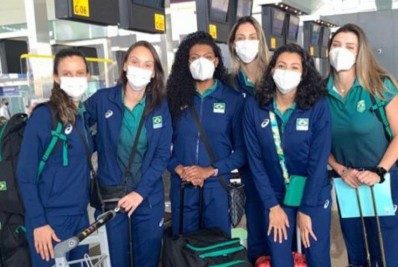 Delegações feminina e masculina de vôlei embarcam para Jogos Olímpicos
