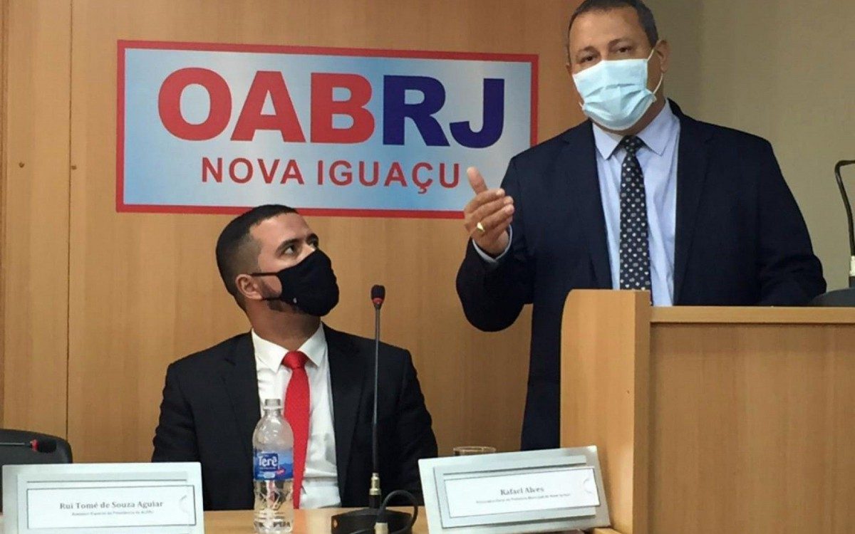 O advogado Rui Aguiar reforçou que seu amor pelo Direito vem de família, seu pai e sete irmãos também são advogados. 