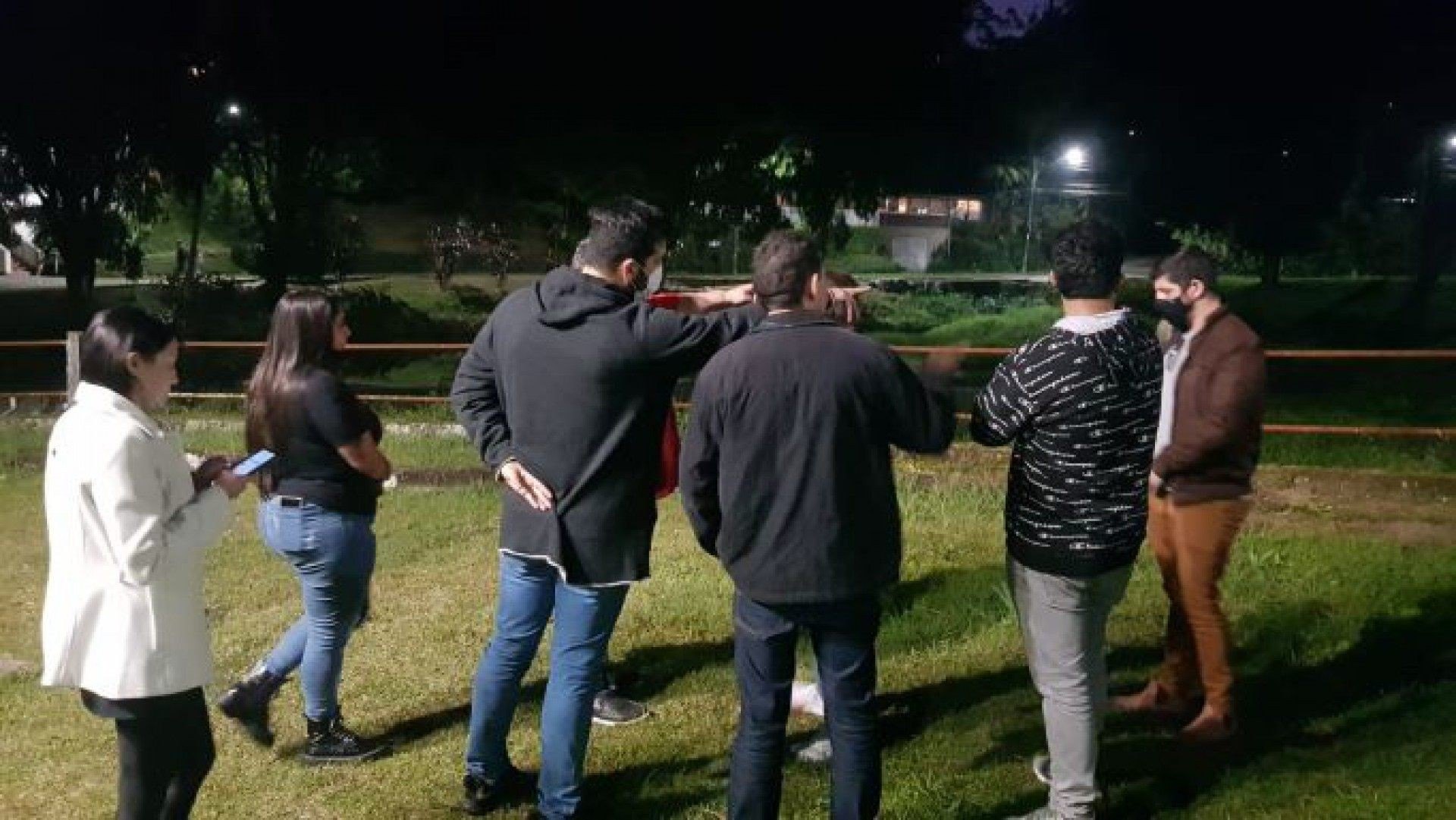 Poder p&uacute;blico vistoria lagos no Parque S&atilde;o Vicente para prepara&ccedil;&atilde;o de trabalho de desassoreamento