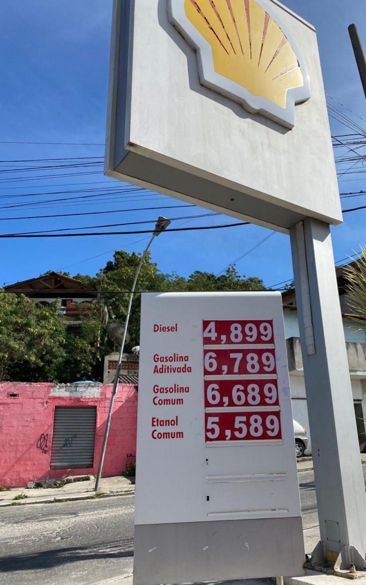 Levantamento feito pela ValeCard afirma que, até o início de 2021, Cabo Frio tinha a terceira gasolina mais cara do país, perdendo apenas para Búzios e Gonçalves (MG). - Ludmila Lopes 