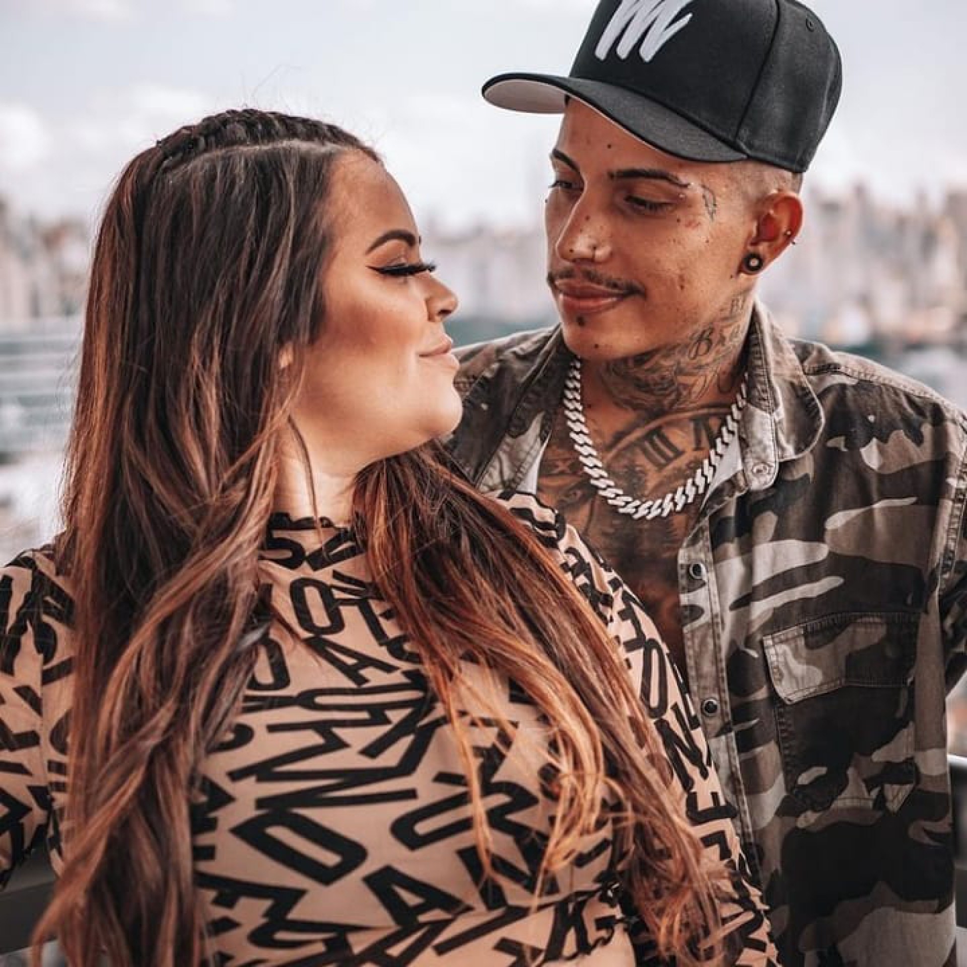 'Trollagem' antiga vira pol&ecirc;mica envolvendo casal do 'Power Couple 5'