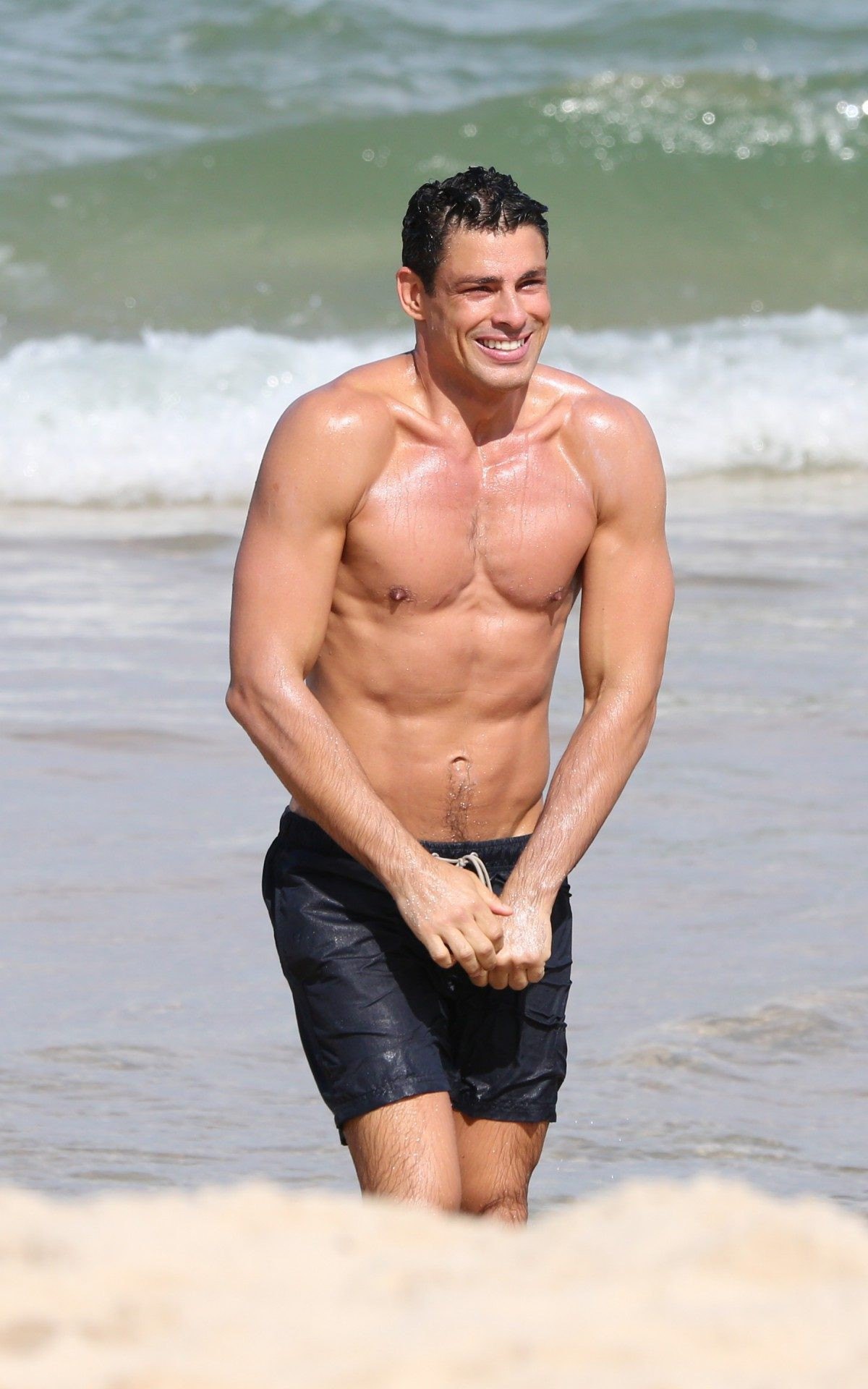 Cau&atilde; Reymond e Andr&eacute;ia Horta gravam cenas de 'Um Lugar ao Sol' na Praia de Grumari, na Zona Oeste do Rio