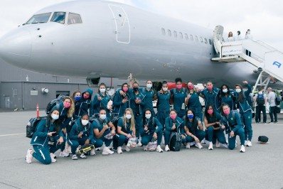 Seleção feminina de futebol encerra preparação nos EUA e embarca para o Japão