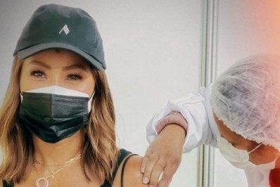 Sabrina Sato recebe vacina contra a covid-19: 'Respeito a quem não teve oportunidade'
