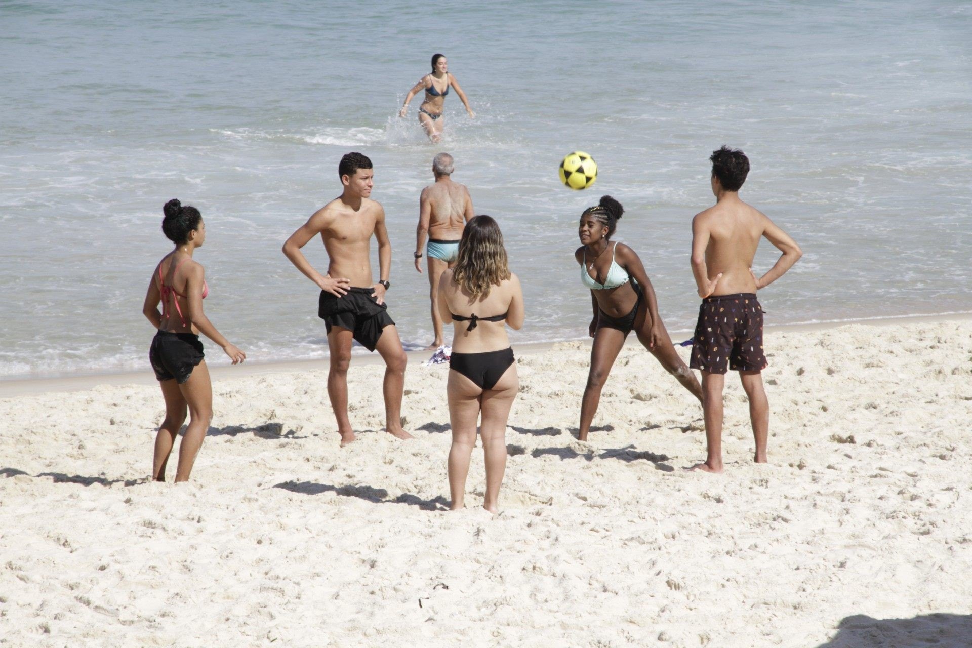 Fotos praias do Arpoador e Ipanema, neste dia(15) - Marcos Porto/Agencia O Dia