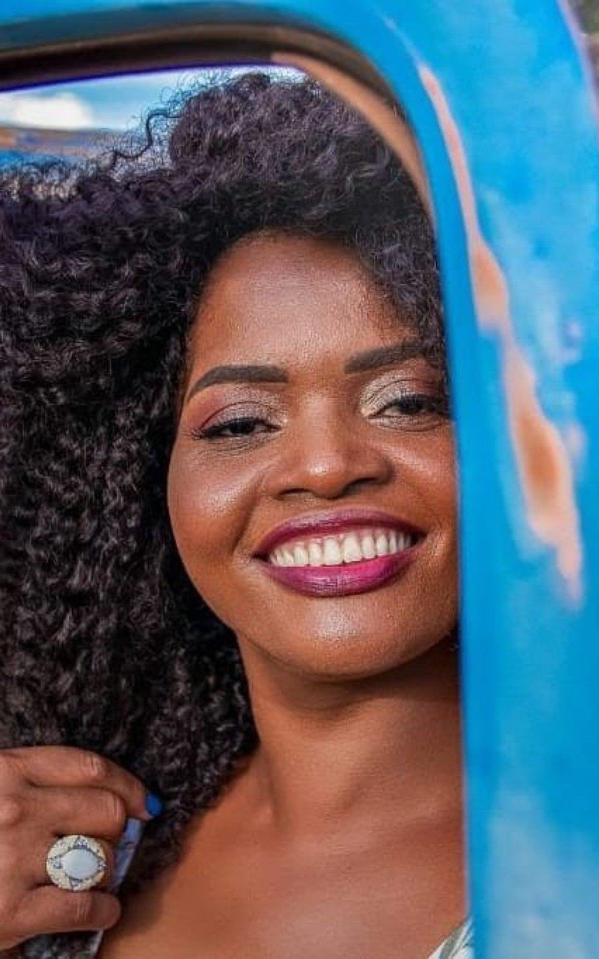 Madalena Gordiano: mulher escravizada por 38 anos surge com cabelos maiores e sorridente em foto nas redes sociais 