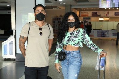 Juntos, Elana e Viegas desembarcam em São Paulo