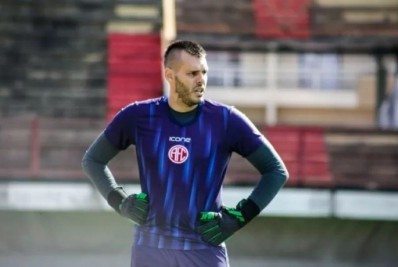 Goleiro do América ironiza Coronavac após Dória testar positivo e leva invertida na Web