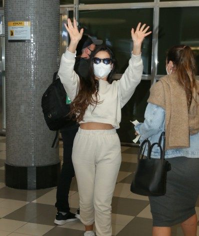 Juliette Freire embarca no aeroporto de Congonhas, em São Paulo, na manhã desta sexta-feira - Ag. News