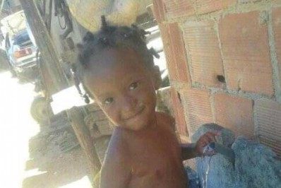 Justiça converte prisão de padrasto e mãe de menina morta em Petrópolis para preventiva