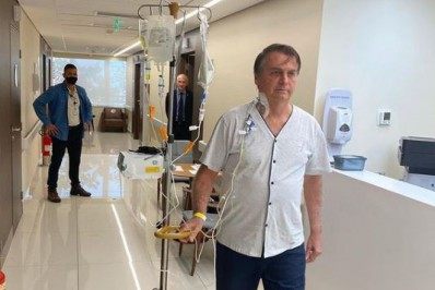 Bolsonaro continua em observação no Hospital Vila Nova Star