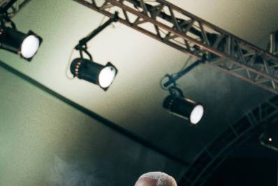 Kevin O Chris comemora 100 milhões de views em 'Tipo Gin'